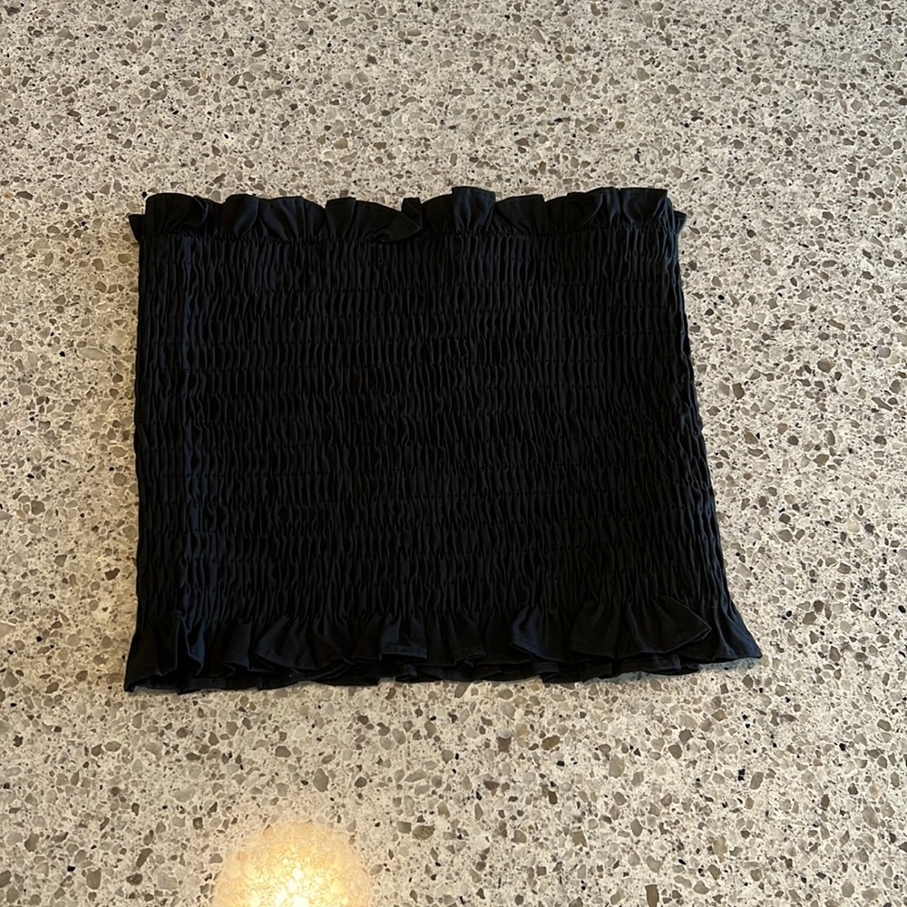 SHEIN Black Smocked Tube Crop Top with Ruffled Edges